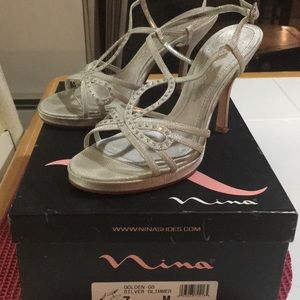 Nina silver glimmer heels with rhinestones 7M